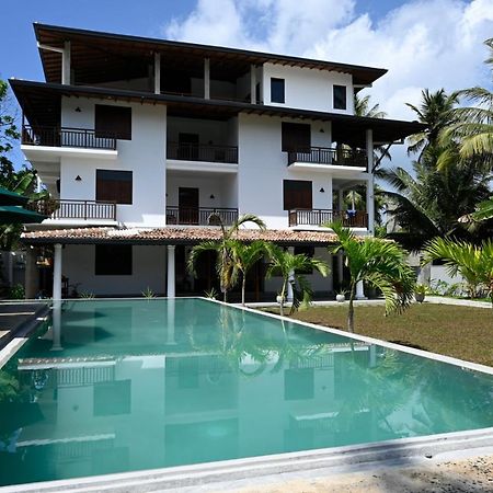 Beach Inns Holiday Resort - Celeste Matara Dış mekan fotoğraf