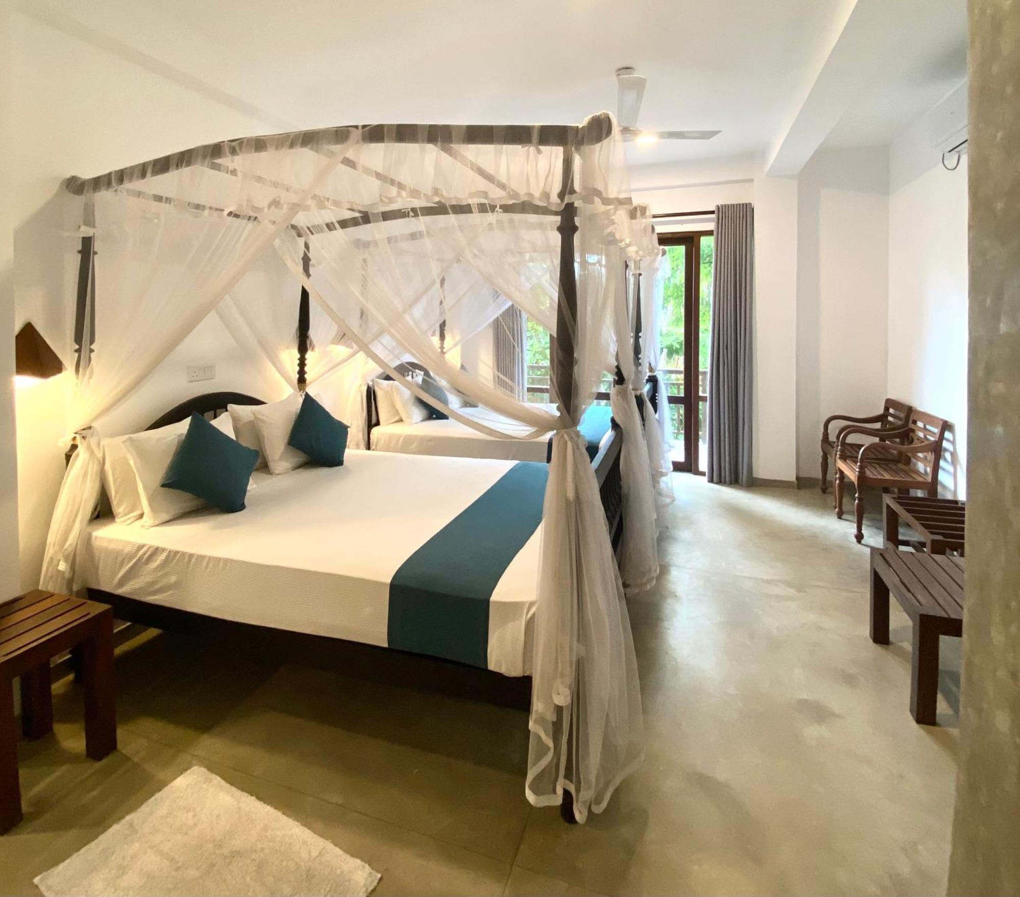 Beach Inns Holiday Resort - Celeste Matara Dış mekan fotoğraf